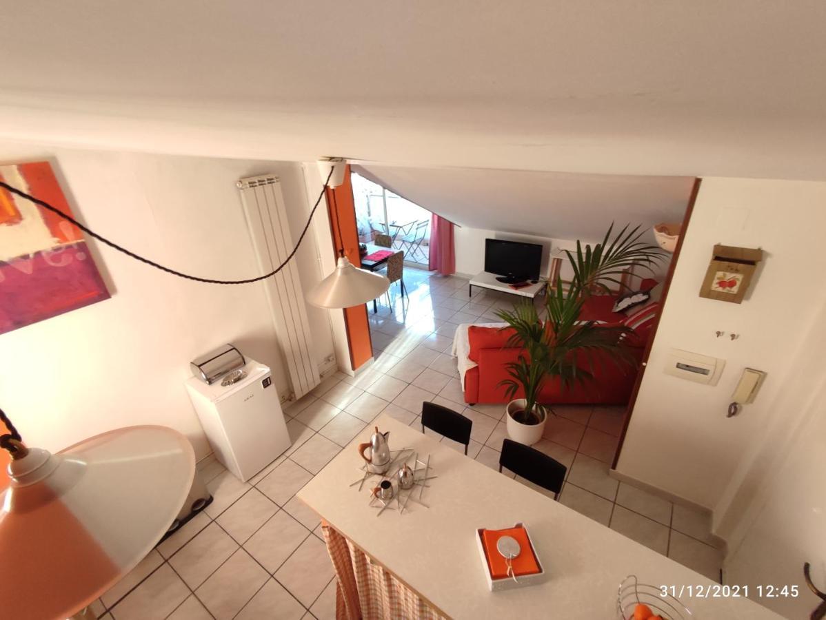 Apartament La Casa Di Rick Ronciglione  Zewnętrze zdjęcie